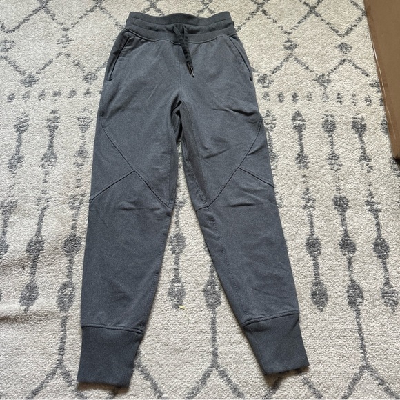 Women's Lululemon Metro Miles Jogger Sweatpants Gray Size 2 - Picture 1 of 5